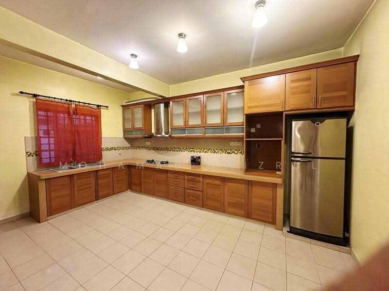 Rumah Teres 2-Tingkat untuk Dijual di Putra Heights (Subang Jaya) - Mohamad Haizrul - Kitchen - PropertyGuru.com.my