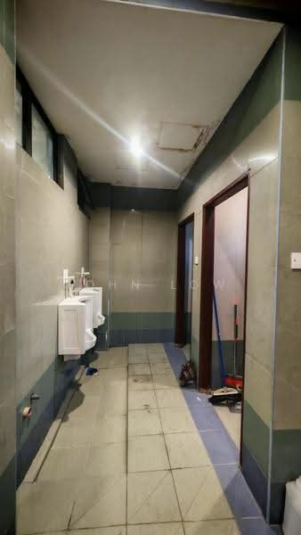 Kedai / Pejabat untuk Disewa di Johor Bahru (Johor) - John Low - Bathroom - PropertyGuru.com.my