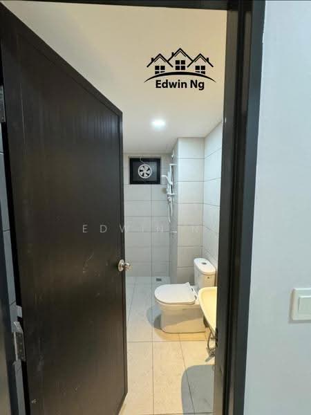 Kediaman Servis untuk Dijual di MARC Residences - Edwin Ng - Bathroom - PropertyGuru.com.my