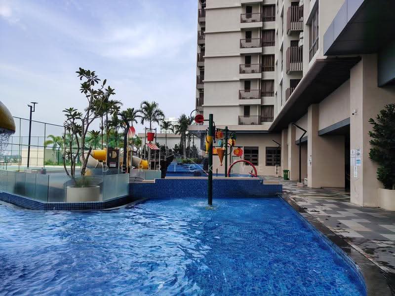 Service Residence for Rent at Bali Residences - Derrick Yee - Pool - PropertyGuru.com.my