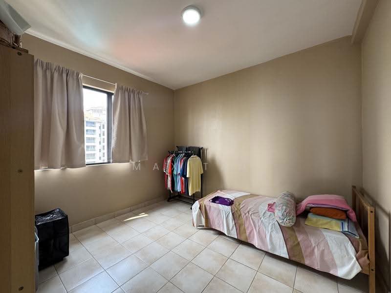 Kondominium untuk Dijual di Casa Tropicana - Max Tan - Bedroom - PropertyGuru.com.my