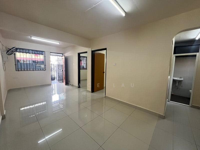 Flat for Rent at Flat Taman Ungku Tun Aminah - Grace Lau - PropertyGuru.com.my