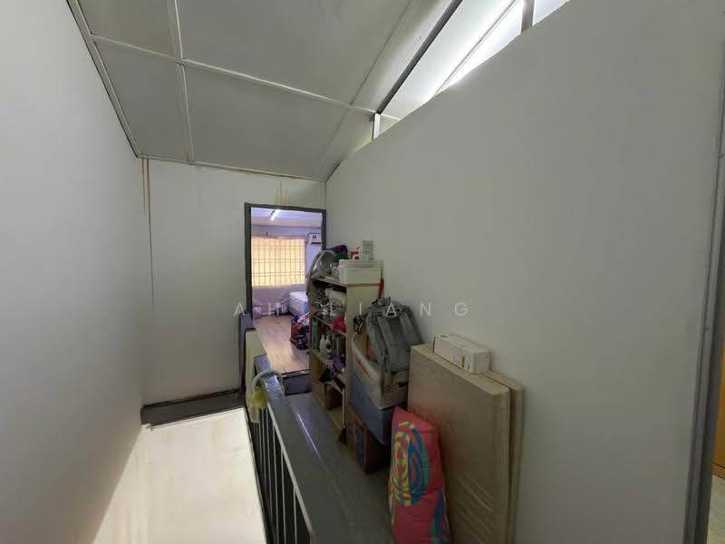 Rumah Teres 2-Tingkat untuk Dijual di Taman Timur (Kulai) - Ah Liang - Corridor - PropertyGuru.com.my