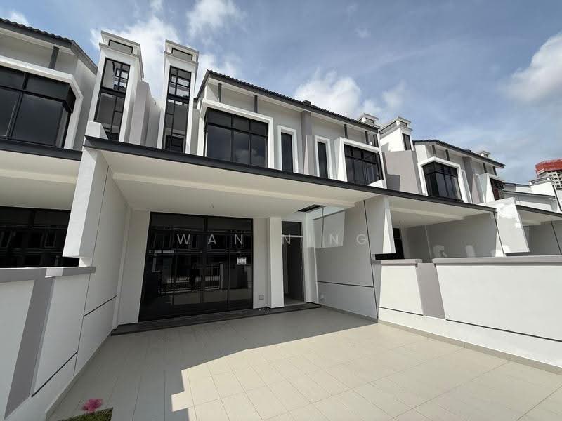 2-storey Terraced House for Sale in Taman Mount Austin (Tebrau) - Wan Ning - Exterior - PropertyGuru.com.my
