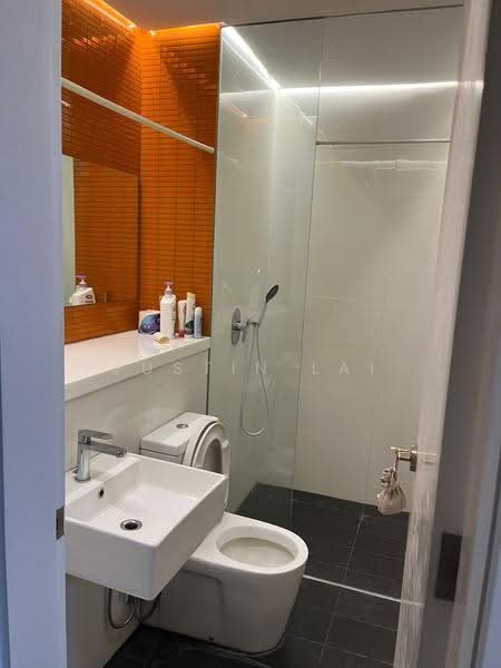 Kediaman Servis untuk Dijual di Arcoris Residences - Justin Lai - Bathroom - PropertyGuru.com.my