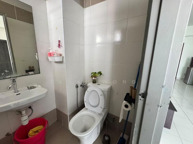 Service Residence for Rent at Menara Rajawali - Sarah Wong - Bathroom - PropertyGuru.com.my