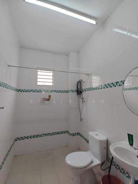 2-storey Terraced House for Sale in Setia Indah 12 (Setia Alam) - Stella Tan - Bathroom - PropertyGuru.com.my
