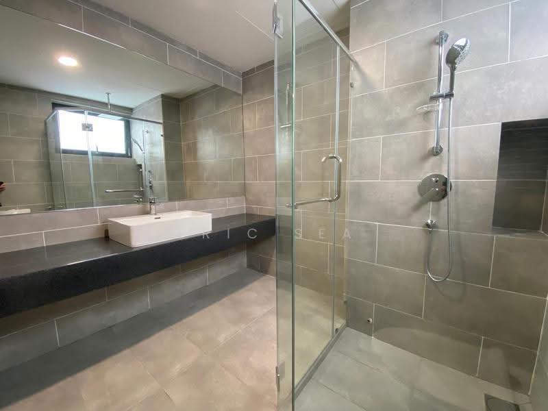 Kediaman Servis untuk Disewa di The Tropika - Eric Sea - Bathroom - PropertyGuru.com.my