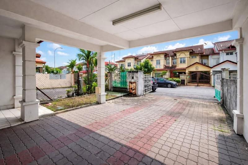 2-storey Terraced House for Sale in Usj 20 (Subang Jaya) - Farah Aze - PropertyGuru.com.my