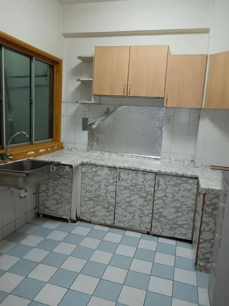 Pangsapuri untuk Disewa di Seri Puri - Daniel pee - Kitchen - PropertyGuru.com.my