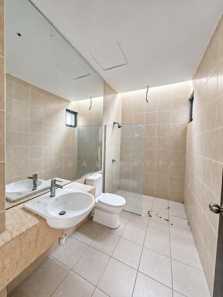 Rumah Banglo untuk Dijual di Bandar Seri Putra (Bangi) - Iqbal Rafei - Bathroom - PropertyGuru.com.my