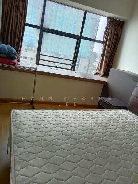 Condominium for Rent at Amberside @ Country Garden Danga Bay - Hong Charng Lee - Bedroom - PropertyGuru.com.my