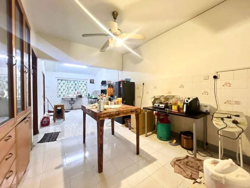 Rumah Teres 2-Tingkat untuk Dijual di Taman TTDI Jaya (Shah Alam) - Mohd Hazlan bin Mohd Sopi - Kitchen - PropertyGuru.com.my