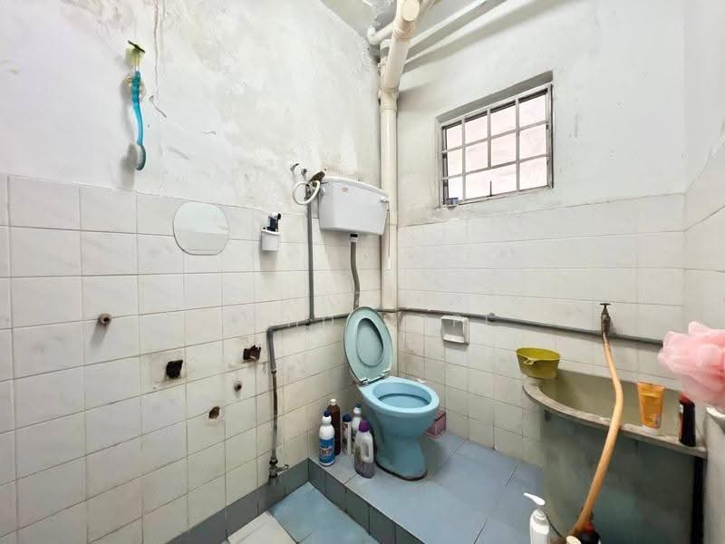 Rumah Teres 2-Tingkat untuk Dijual di Taman TTDI Jaya (Shah Alam) - Mohd Hazlan bin Mohd Sopi - Bathroom - PropertyGuru.com.my