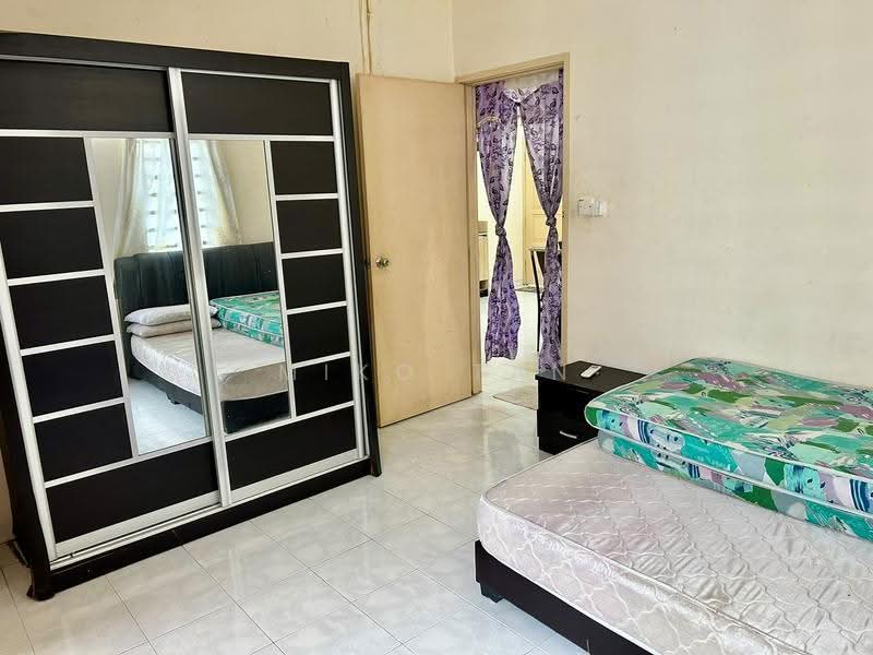 Apartment for Rent at Alpine Village - Miko Tan - Bedroom - PropertyGuru.com.my