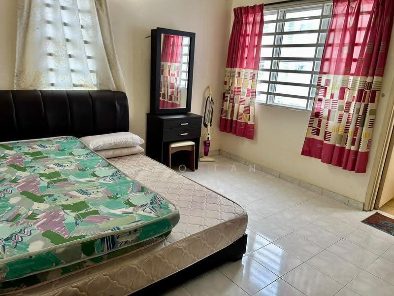 Apartment for Rent at Alpine Village - Miko Tan - Bedroom - PropertyGuru.com.my