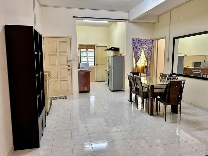 Apartment for Rent at Alpine Village - Miko Tan - Dining Room - PropertyGuru.com.my