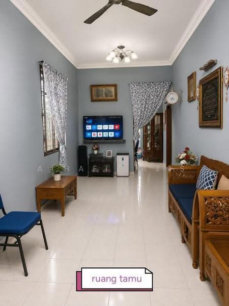 Rumah Teres 1-Tingkat untuk Dijual di Taman Pulai Indah (Johor Bahru) - ALHAFIZ AZIS - Living Room - PropertyGuru.com.my