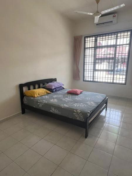 1-storey Terraced House for Sale in Bandar Putra Kulai (Kulai) - Shishi . - Bedroom - PropertyGuru.com.my