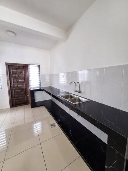 2-storey Terraced House for Rent in Hulu Langat (Selangor) - David Teoh - Kitchen - PropertyGuru.com.my