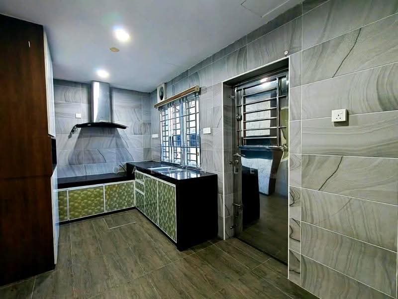 2-storey Terraced House for Sale in Taman Nusa Indah (Iskandar Puteri (Nusajaya)) - Calvin Lee - Kitchen - PropertyGuru.com.my