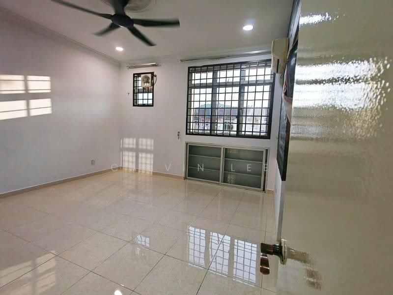2-storey Terraced House for Sale in Taman Nusa Indah (Iskandar Puteri (Nusajaya)) - Calvin Lee - Living Room - PropertyGuru.com.my