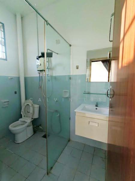 2-storey Terraced House for Sale in Taman Nusa Indah (Iskandar Puteri (Nusajaya)) - Calvin Lee - Bathroom - PropertyGuru.com.my