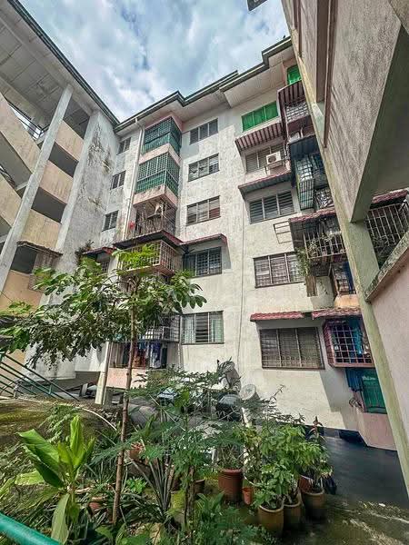 Kondominium untuk Dijual di Astana Mutiara - Danial Mohd Zaki - Exterior - PropertyGuru.com.my