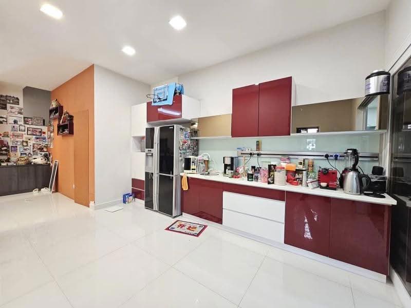 Semi-Detached House for Sale in Batu 9 (Cheras) - Yumiko Kew - Kitchen - PropertyGuru.com.my