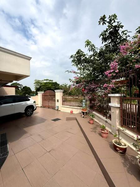 Rumah Teres 2-Tingkat untuk Dijual di Taman Daya (Johor Bahru) - Calvin Lee - Exterior - PropertyGuru.com.my