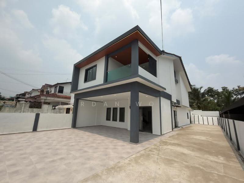 Rumah Berkembar untuk Dijual di Skudai (Johor) - Jordan Wong - Exterior - PropertyGuru.com.my