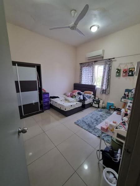 Townhouse for Sale in Kampung Sungai Kayu Ara (Petaling Jaya) - Ethan Swe - Bedroom - PropertyGuru.com.my