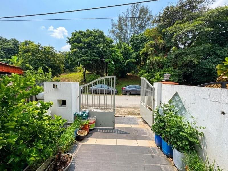 2-storey Terraced House for Sale in Usj 2 (Subang Jaya) - Afiqah zaidi - Exterior - PropertyGuru.com.my