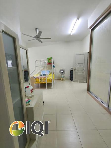 2-storey Terraced House for Sale in Taman Bukit Minyak (Bukit Minyak) - Graciey Lim - Bedroom - PropertyGuru.com.my