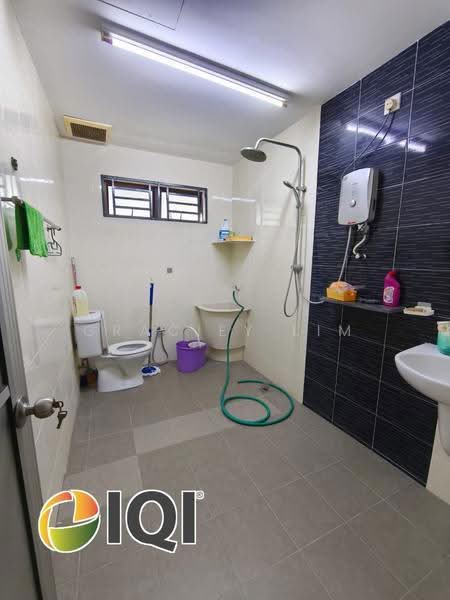 2-storey Terraced House for Sale in Taman Bukit Minyak (Bukit Minyak) - Graciey Lim - Bathroom - PropertyGuru.com.my