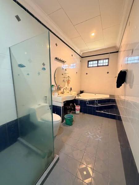 Rumah Banglo untuk Dijual di Gunung Rapat (Ipoh) - Miko Tan - Bathroom - PropertyGuru.com.my
