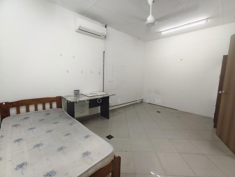 Shop / Office for Rent in Bandar Sungai Long (Selangor) - Nicole Sim - Bedroom - PropertyGuru.com.my