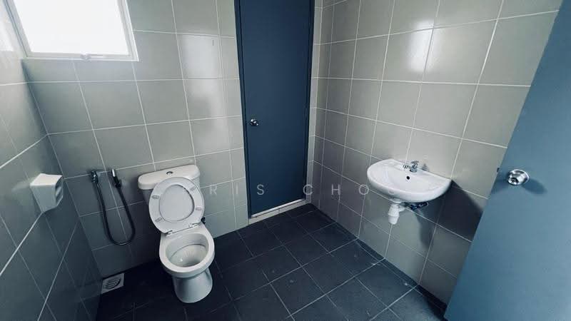 Rumah Teres 2-Tingkat untuk Disewa di Puchong (Selangor) - Chris Choo - Bathroom - PropertyGuru.com.my