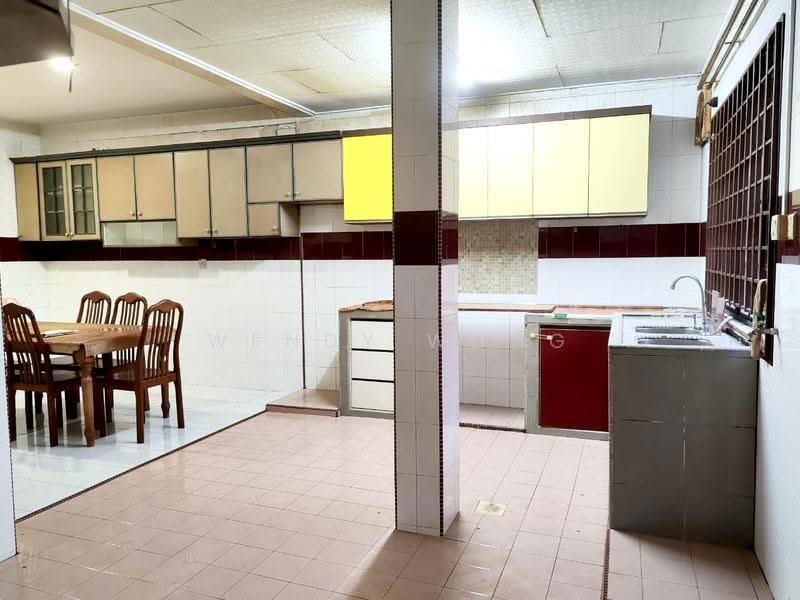 Rumah Teres 2-Tingkat untuk Disewa di Permas Jaya (Johor) - Wendy Wong - Kitchen - PropertyGuru.com.my
