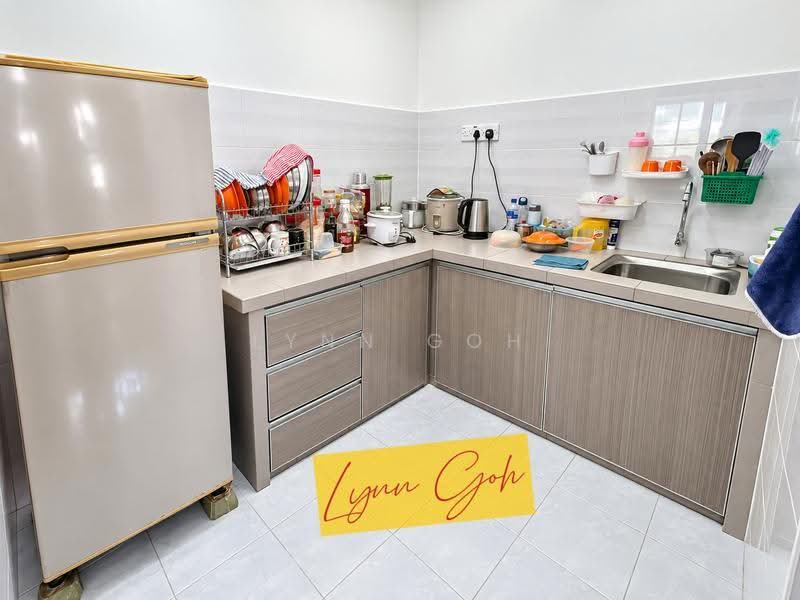 Rumah Flat untuk Dijual di Desa Mawar - Lynn Goh - Kitchen - PropertyGuru.com.my
