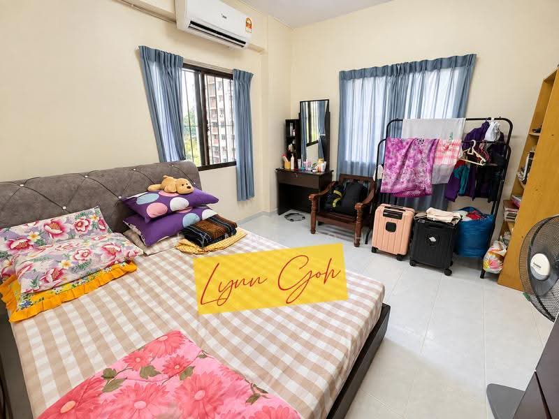 Rumah Flat untuk Dijual di Desa Mawar - Lynn Goh - Bedroom - PropertyGuru.com.my