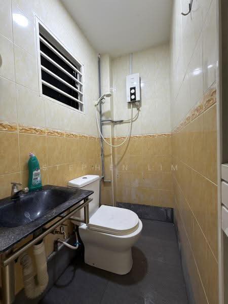 Townhouse for Rent in Ampang Jaya (Ampang) - Stephen Lim - Bathroom - PropertyGuru.com.my