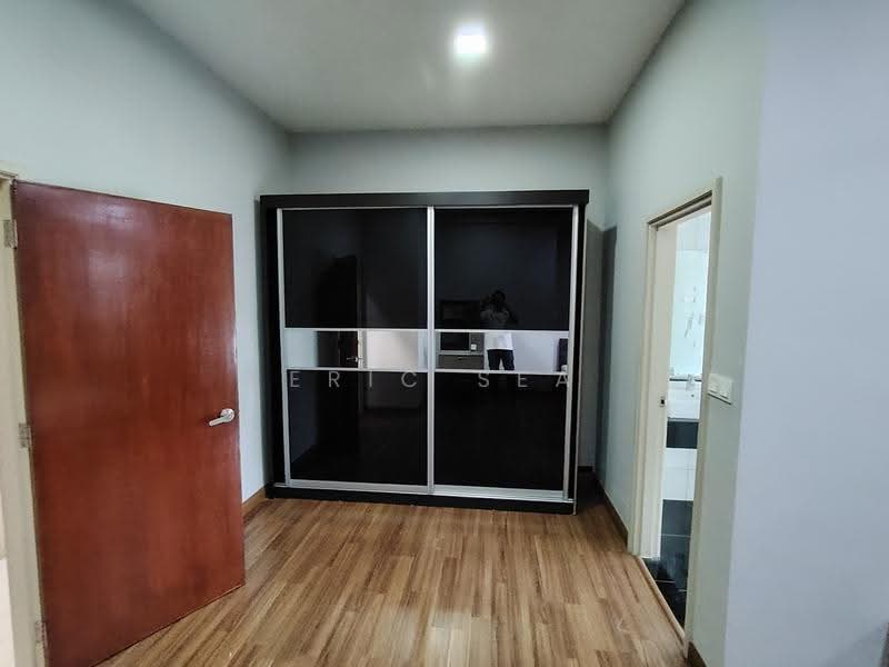 Condominium for Rent at KM1 West - Eric Sea - Bedroom - PropertyGuru.com.my