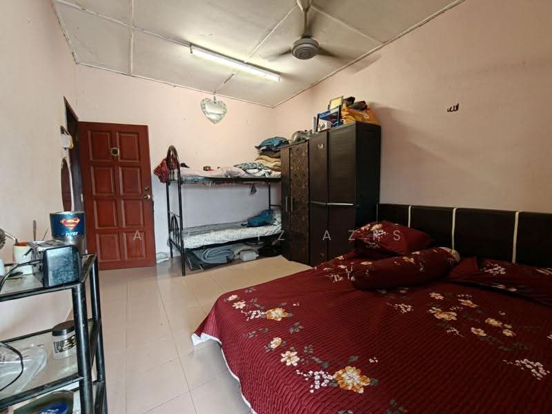 2-storey Terraced House for Sale in Taman Kota Masai (Pasir Gudang) - ALHAFIZ AZIS - Bedroom - PropertyGuru.com.my