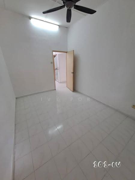 Rumah Teres 1-Tingkat untuk Dijual di Taman Petaling Indah (Klang) - Ivy Por - Interior - PropertyGuru.com.my