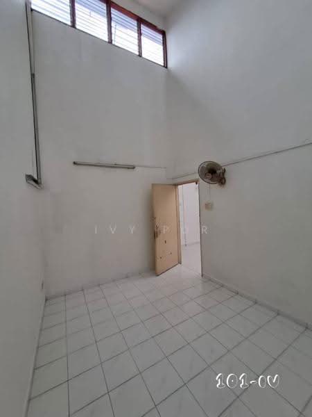 Rumah Teres 1-Tingkat untuk Dijual di Taman Petaling Indah (Klang) - Ivy Por - Interior - PropertyGuru.com.my