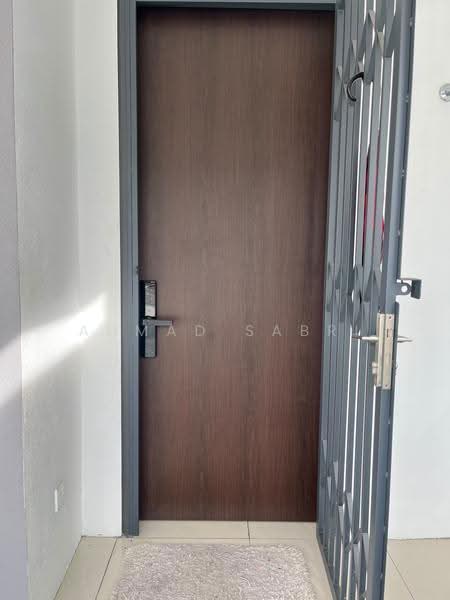 Rumah Teres 2-Tingkat untuk Dijual di Serene Heights (Semenyih) - Ahmad Sabri - Entrance - PropertyGuru.com.my