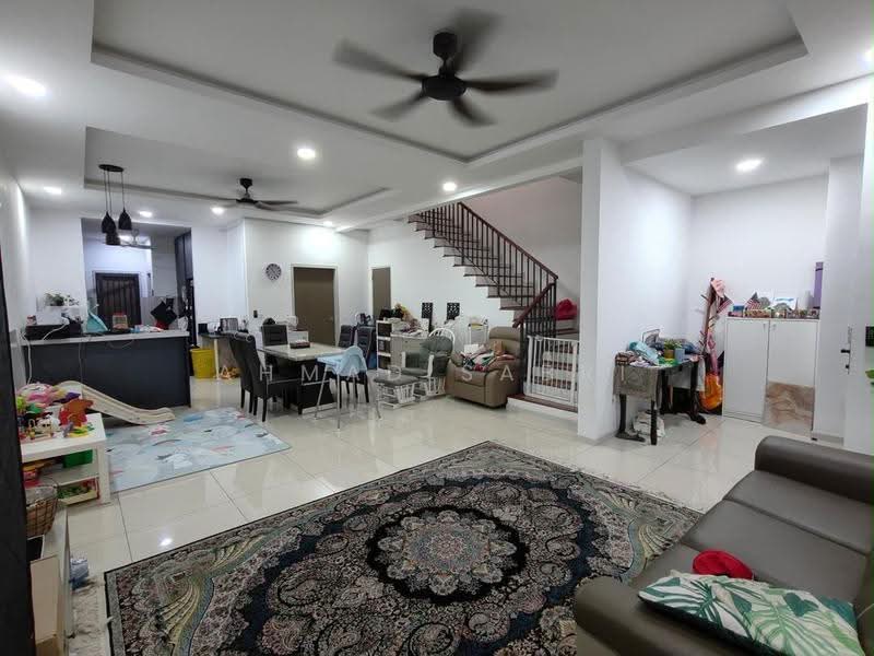 Rumah Teres 2-Tingkat untuk Dijual di Serene Heights (Semenyih) - Ahmad Sabri - Living Room - PropertyGuru.com.my