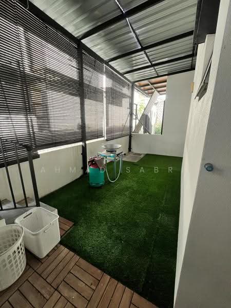 Rumah Teres 2-Tingkat untuk Dijual di Serene Heights (Semenyih) - Ahmad Sabri - Balcony - PropertyGuru.com.my