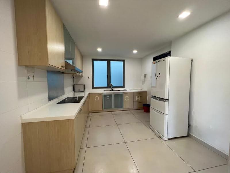 Apartment for Rent at Molek Pine 3 - Chloe Chin - Kitchen - PropertyGuru.com.my